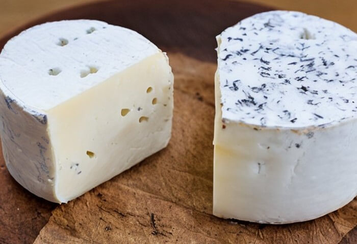 5 рецептов сыра из кислого молока в домашних условиях