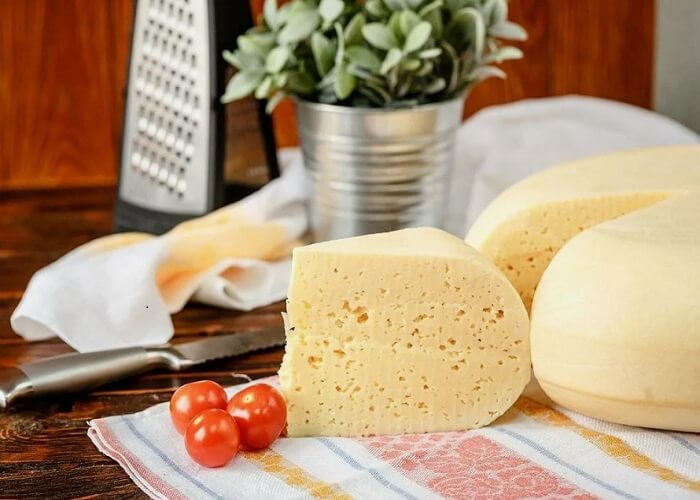 Чем отличается голландский сыр от российского