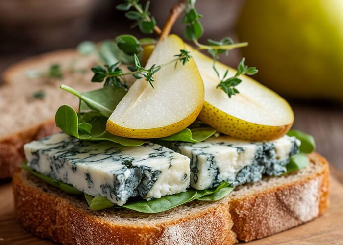 12 вкусных блюд с сыром с голубой плесенью